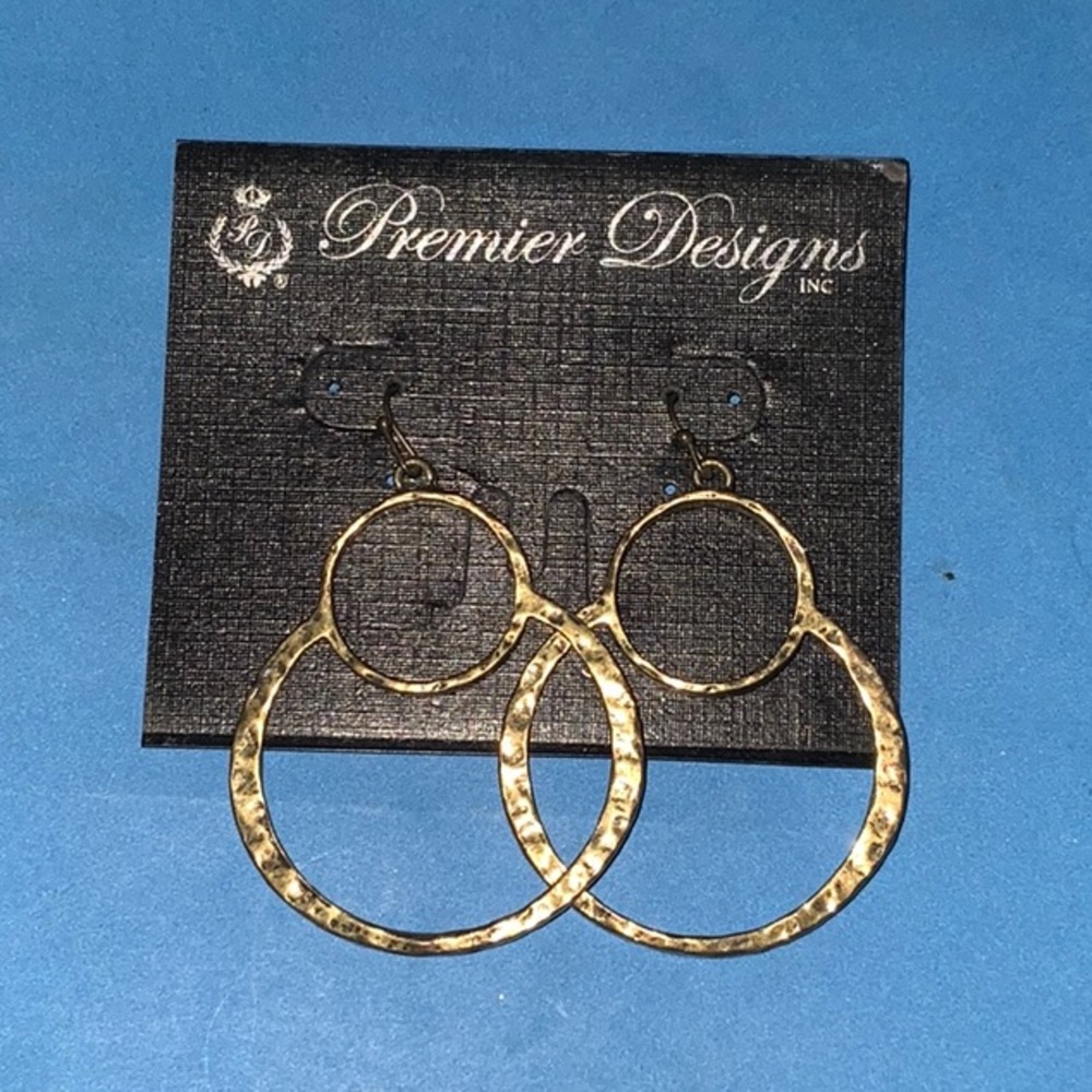 Women’s hoop earrings